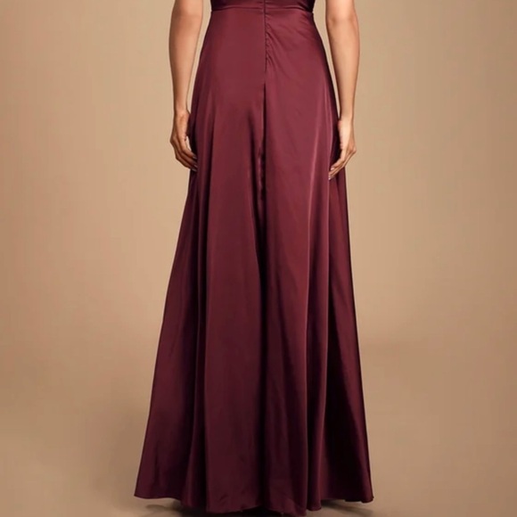 Lulu’s Ode To Love Satin Burgundy Cocktail Wedding Vacation Maxi Dress Size S - Picture 2 of 11
